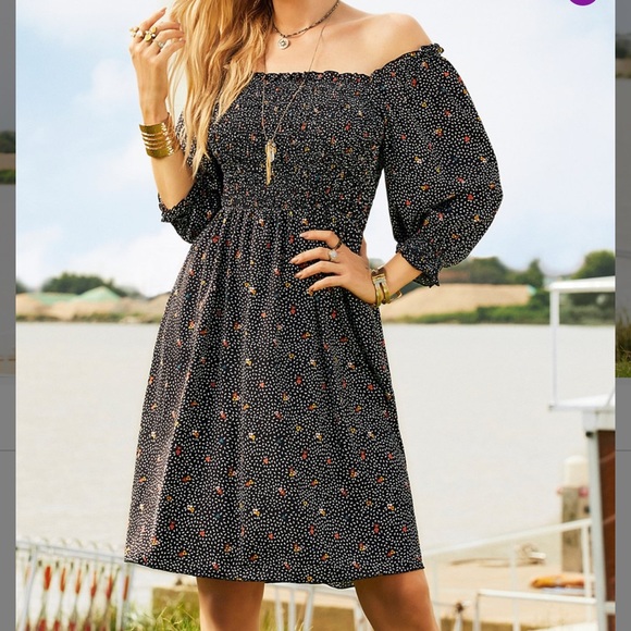 Suzanne Betro Navy Floral Smock-bodice midi dress. Size small. - Picture 5 of 5